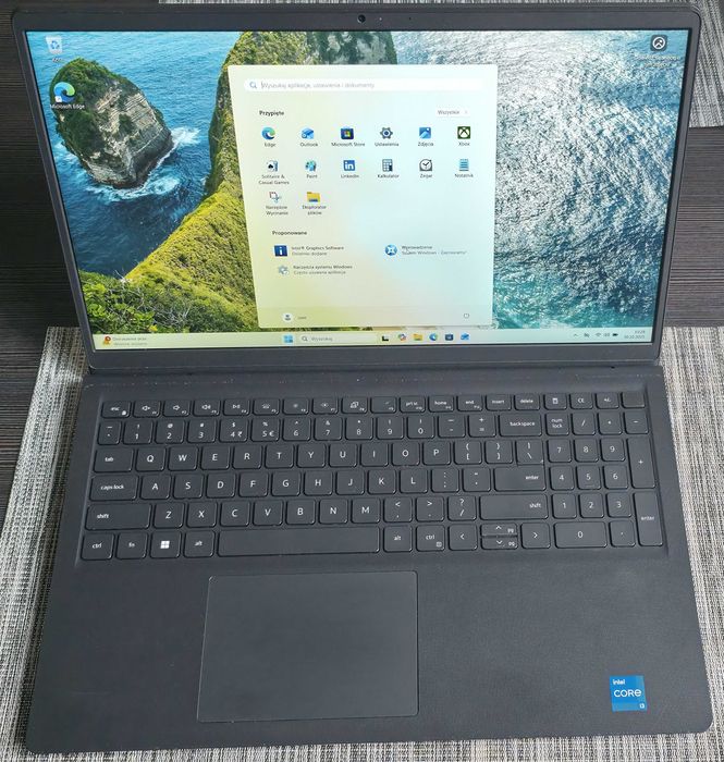 Dell Vostro 3520 i3-1215U 16GB RAM DDR4 SSD NVMe 512GB Windows 11 Pro