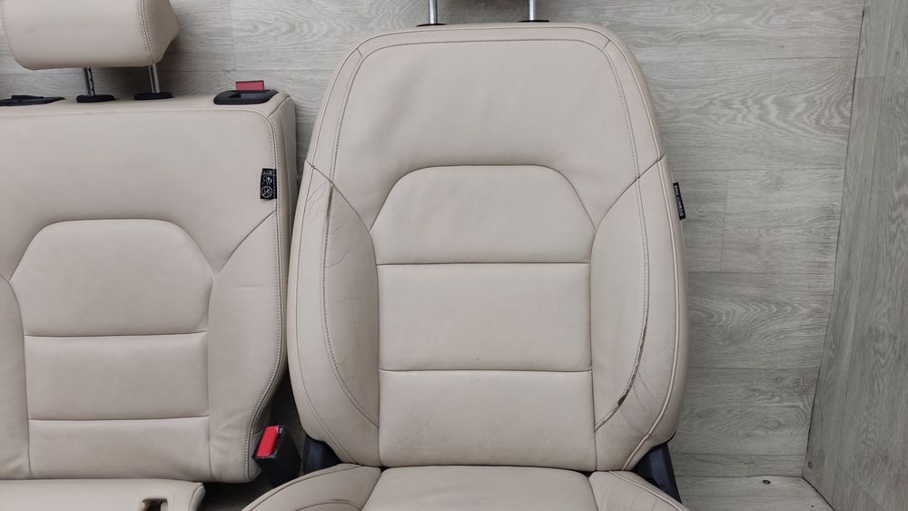 Сидіння водія пасажира з AirBag диван задній  Infiniti QX30