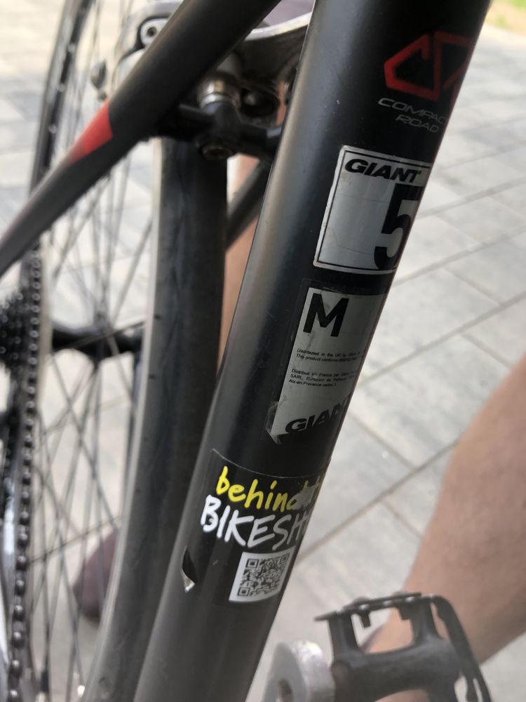 Rower szosowy GIANT Defy 5