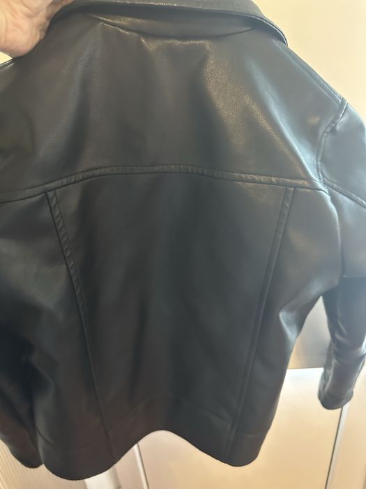 Косуха-куртка для дівчинки шкіряна, розмір 134-140 Торг