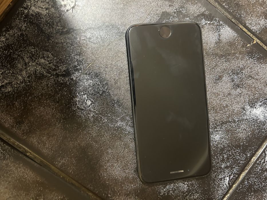 APPLE IPHONE SE (2020)-Unlocked