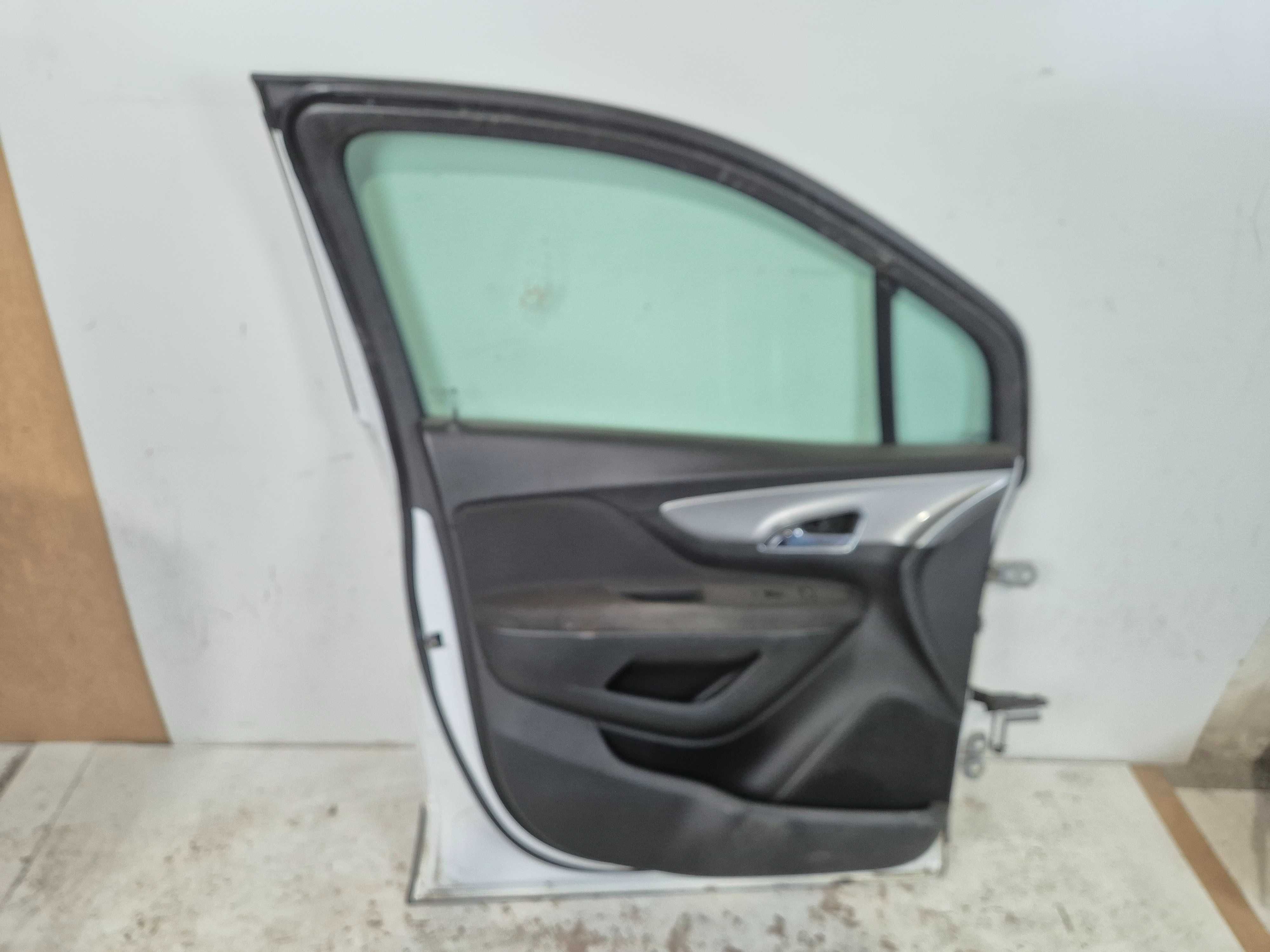 Opel Mokka drzwi lewe przednie