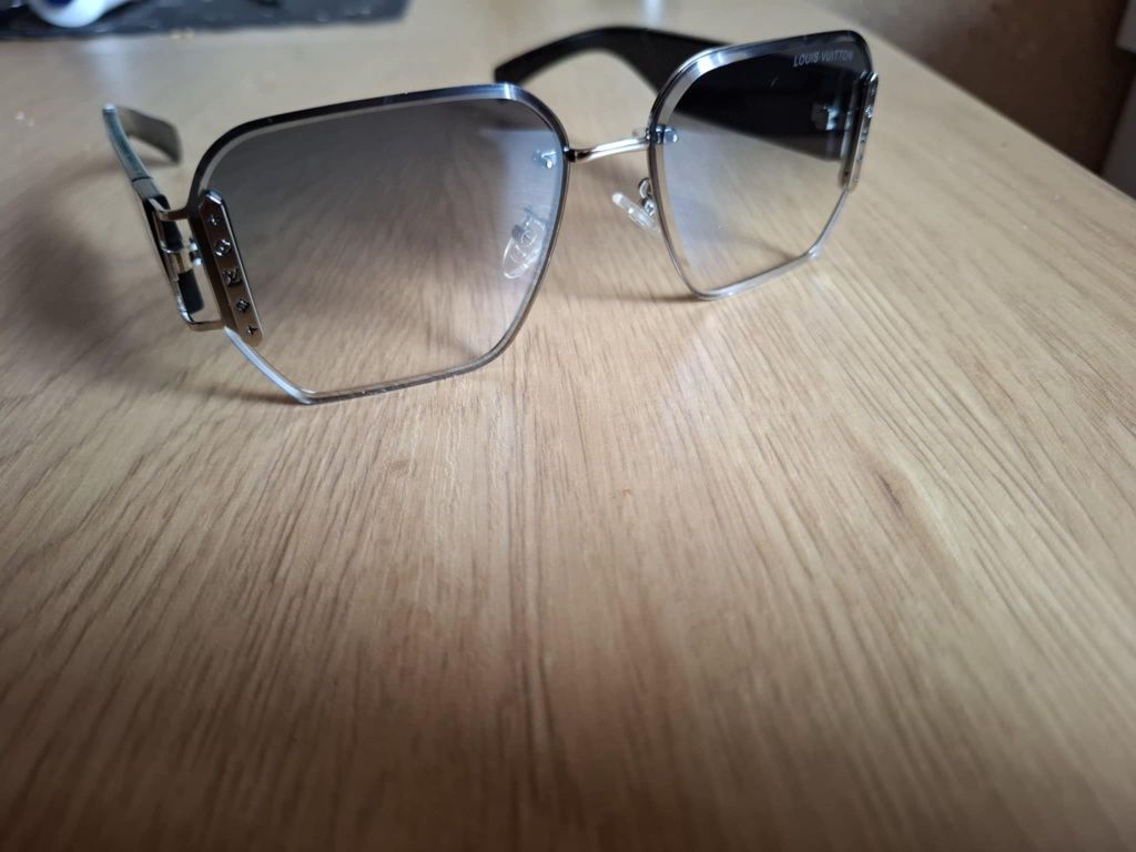 Okulary przeciwsłoneczne Louis Vuitton