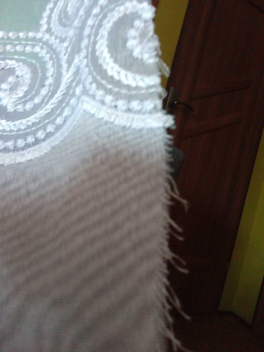 Piękna firana z haftowanym  wzorkiem