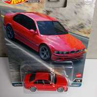 Машинка Premium Hot Wheels '01 BMW M5 Canyon Warriors HKC52 Хот Вілс