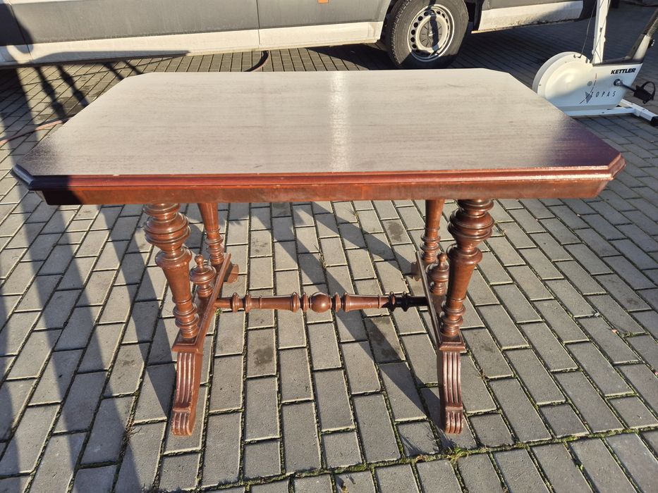 Stylowy stół TRANSPORT