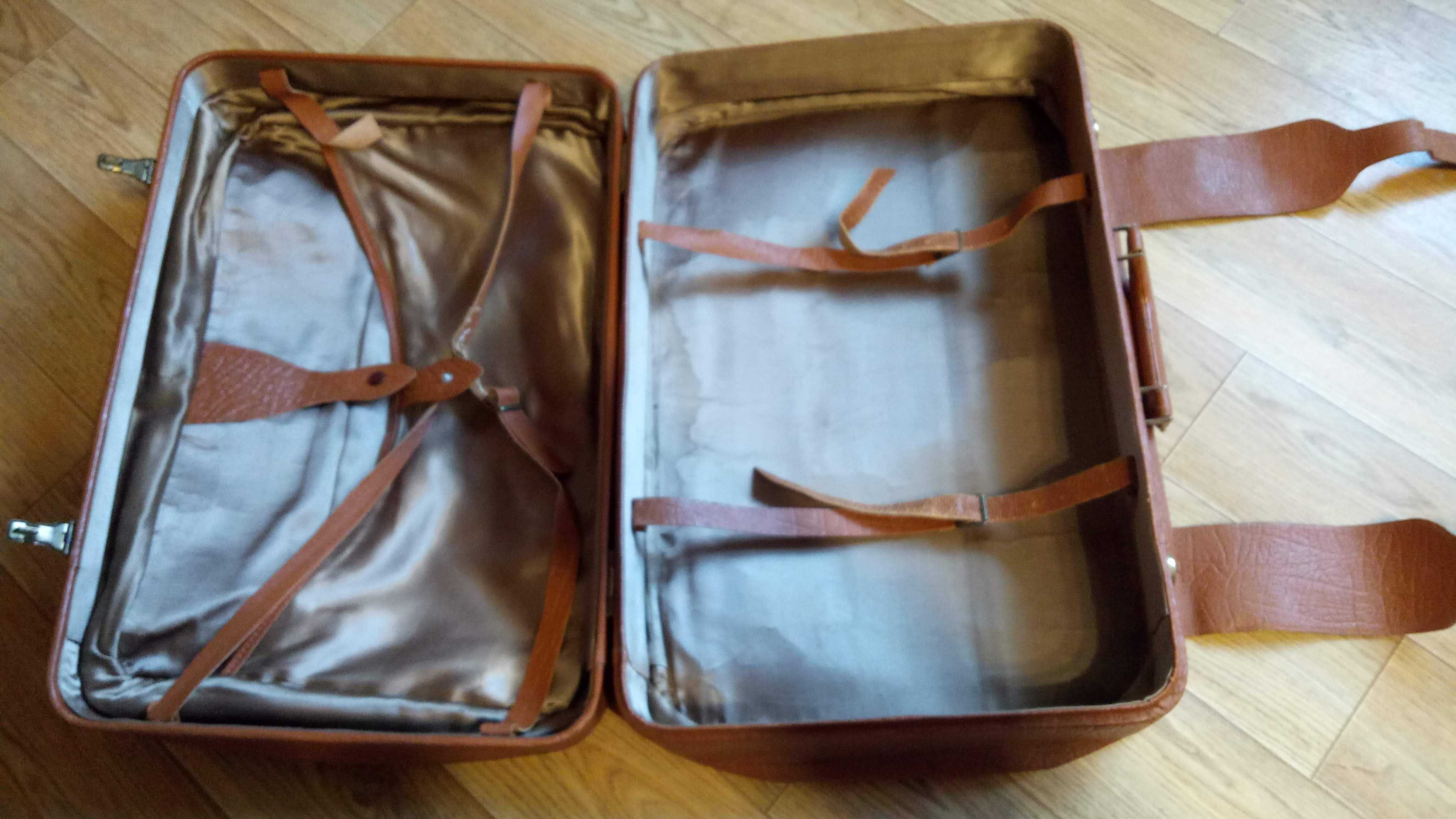 импортный кожаный чемодан (80-годы XXвека)