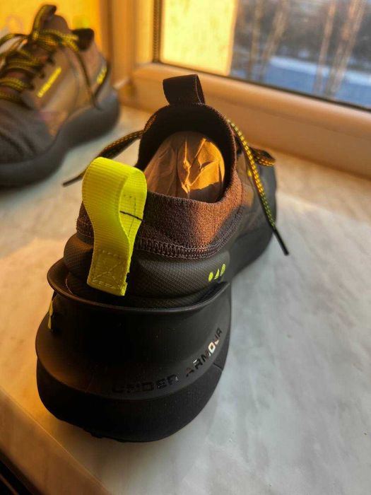 UNDER ARMOUR HOVR PHANTOM 3 чоловічі спортивні кросівки мужска обувь
