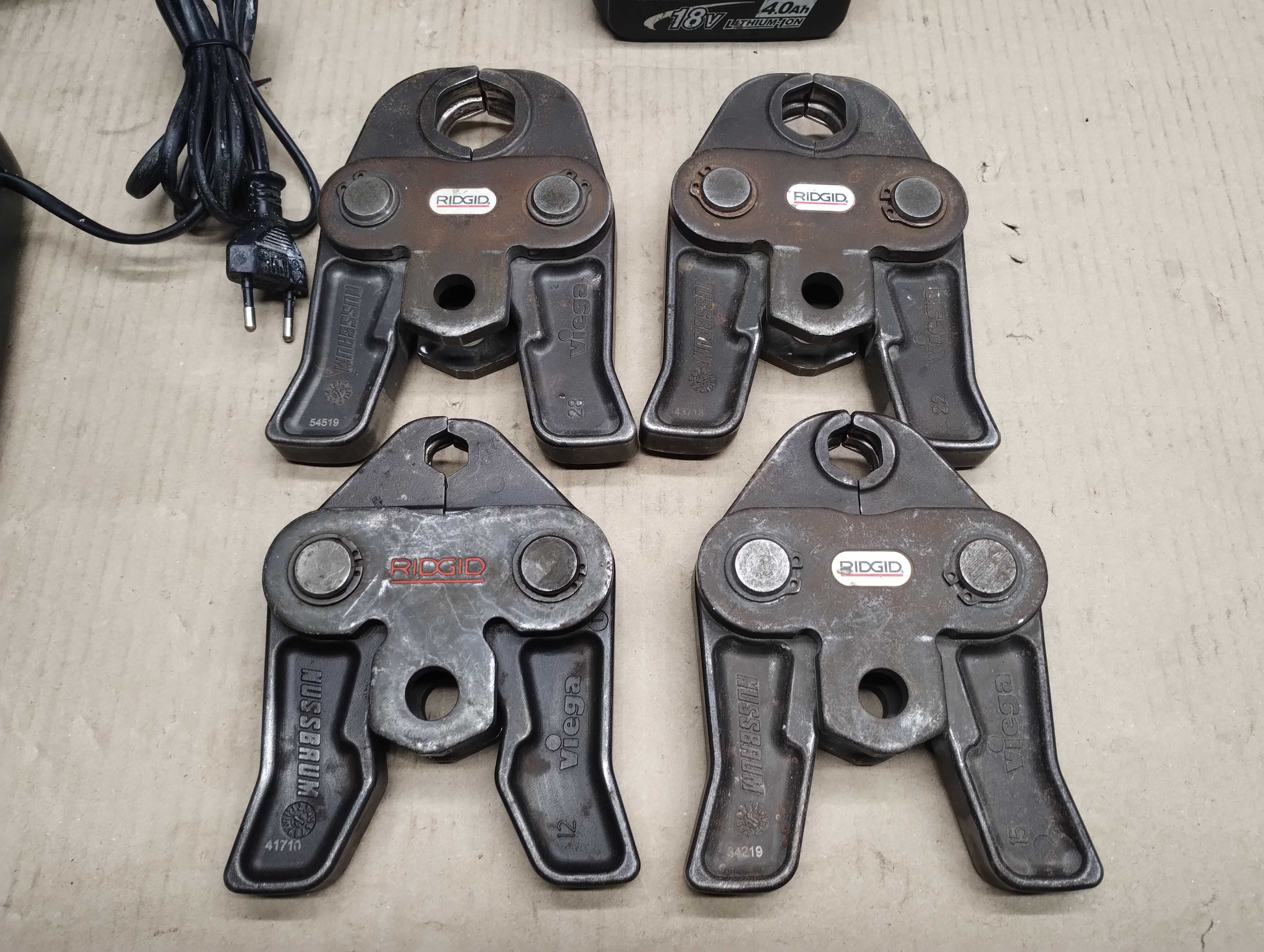 Ridgid RP 340 Zaciskarka Prasa Akumulatorowa szczęki V 12-28 2 baterie