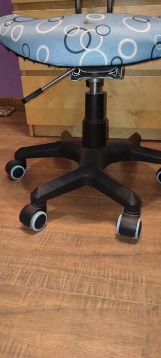 Krzesło regulowane do biurka