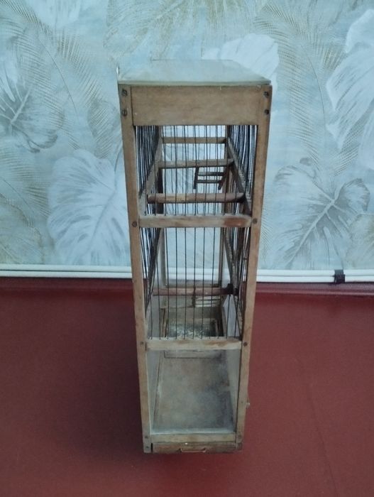 Клітка для папуги