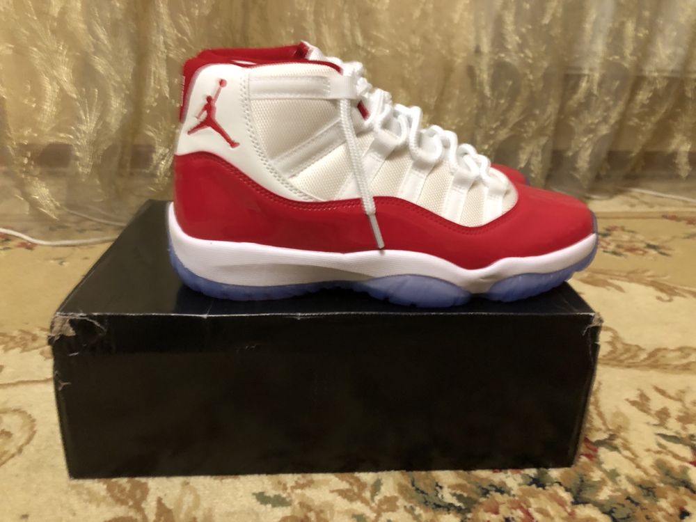 Кросівки Jordan 11 Red Cherry