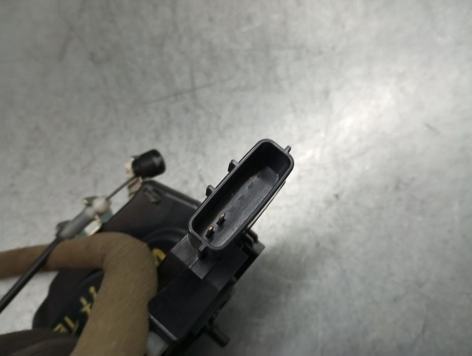 Fechadura / fecho porta trás esquerdo NISSAN Leaf EV (ZE1)