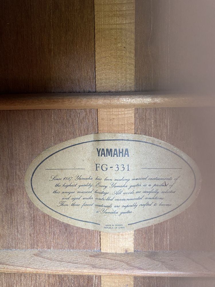 YAMAHA Grand Concert Guitar FG-331