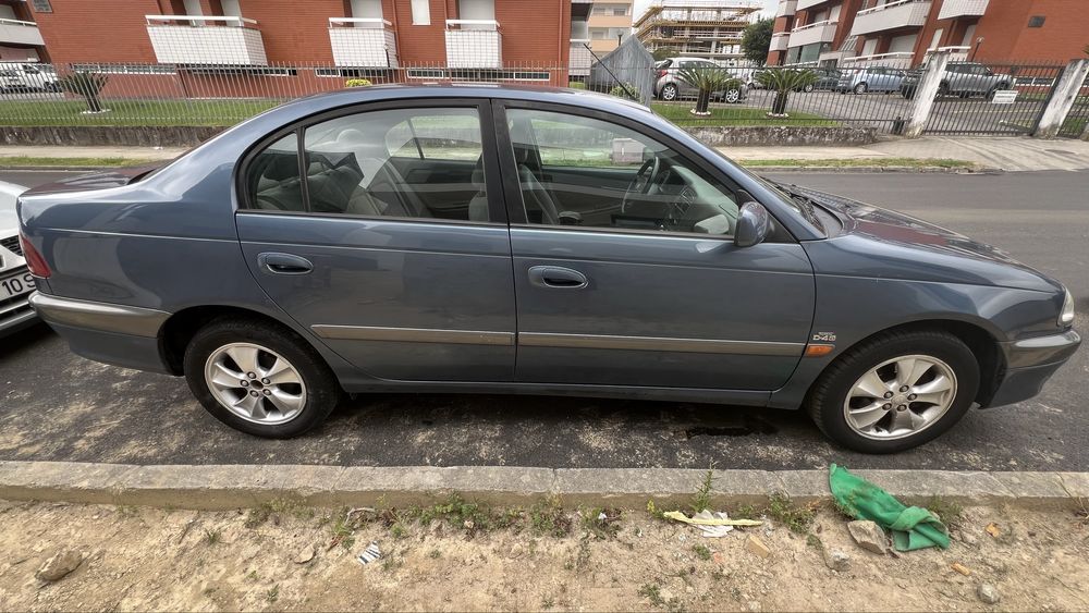 Vendo Toyota Avensis