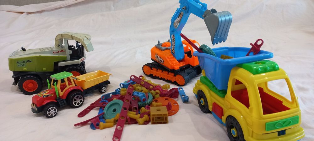 Дитячі    іграшки