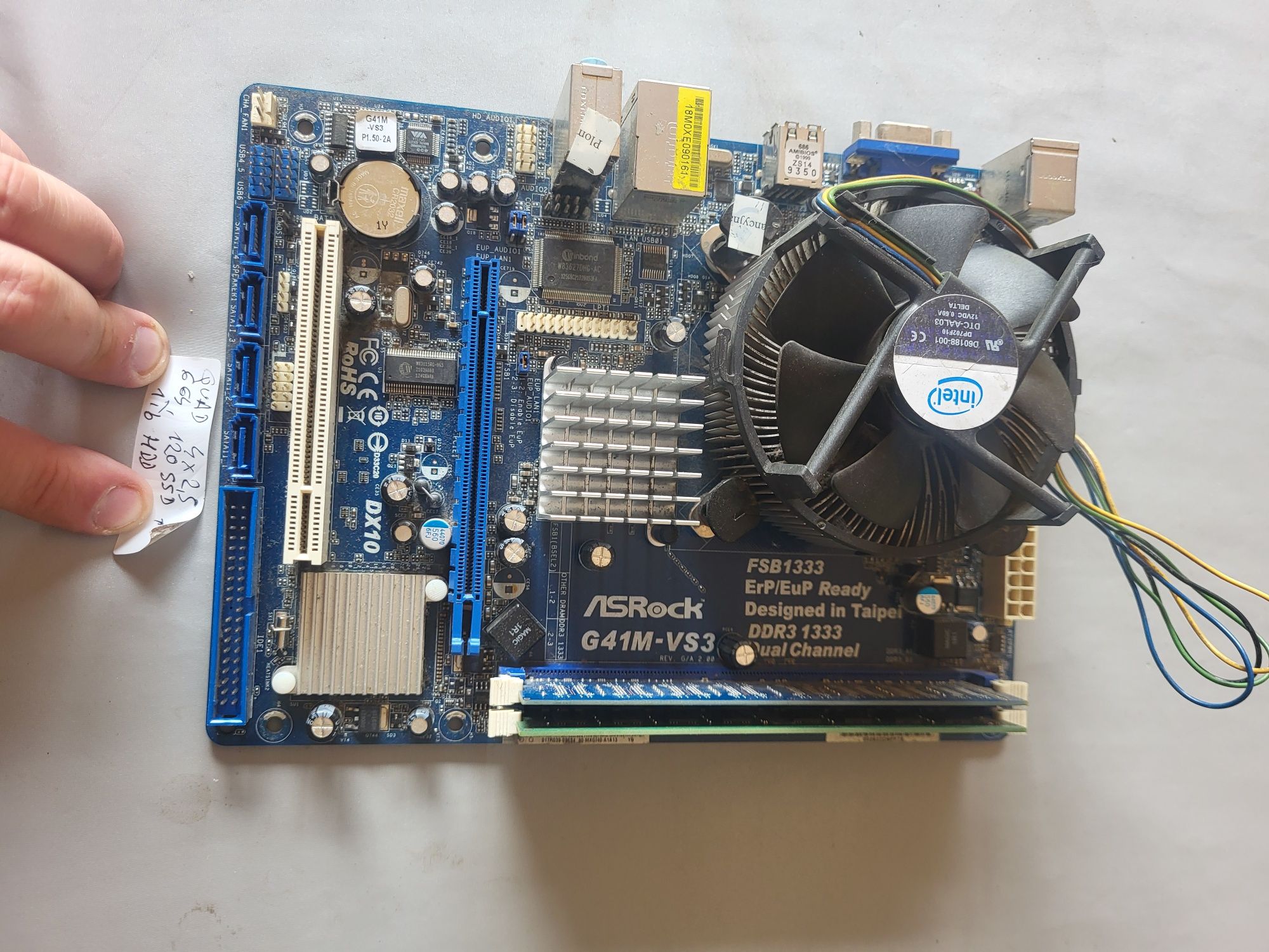 ASRock G41M - VS3 + Quad 4x25 GHZ + 6 GB + Radiator.
G41M-VS3ASRock
G4