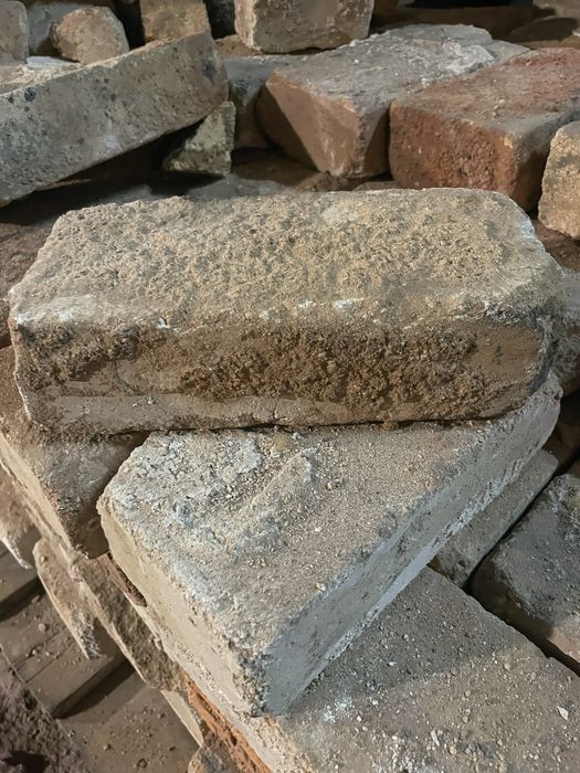 Продам огнеупорный кирпич Б/У