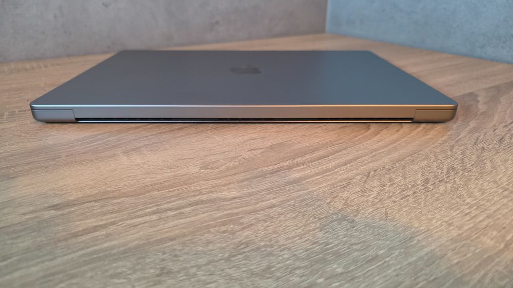 ноутбук Apple MacBook Pro 16 (2021)