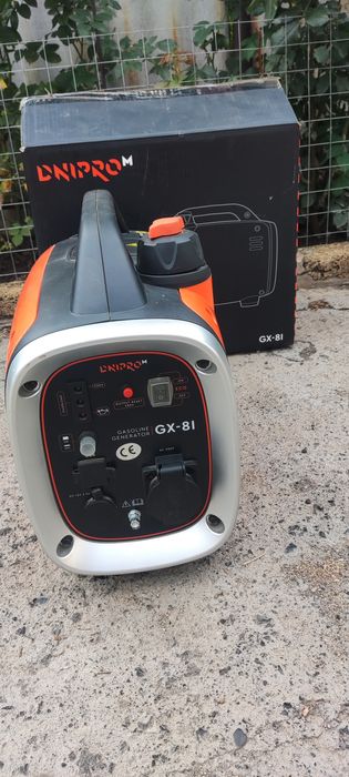 Продаю бензиновый генератор Dnipro-M GX-81