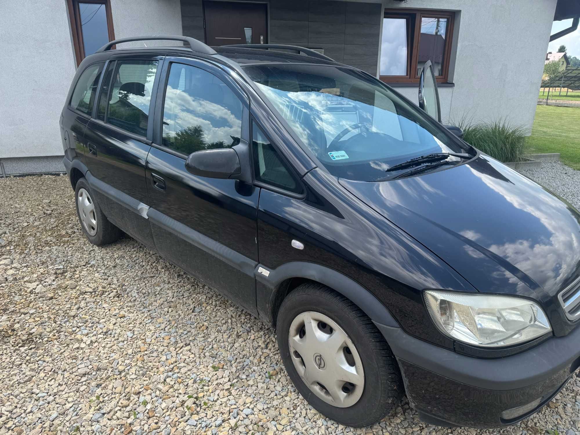 OPEL Zafira *2003*, 7-osobowa limuzyna