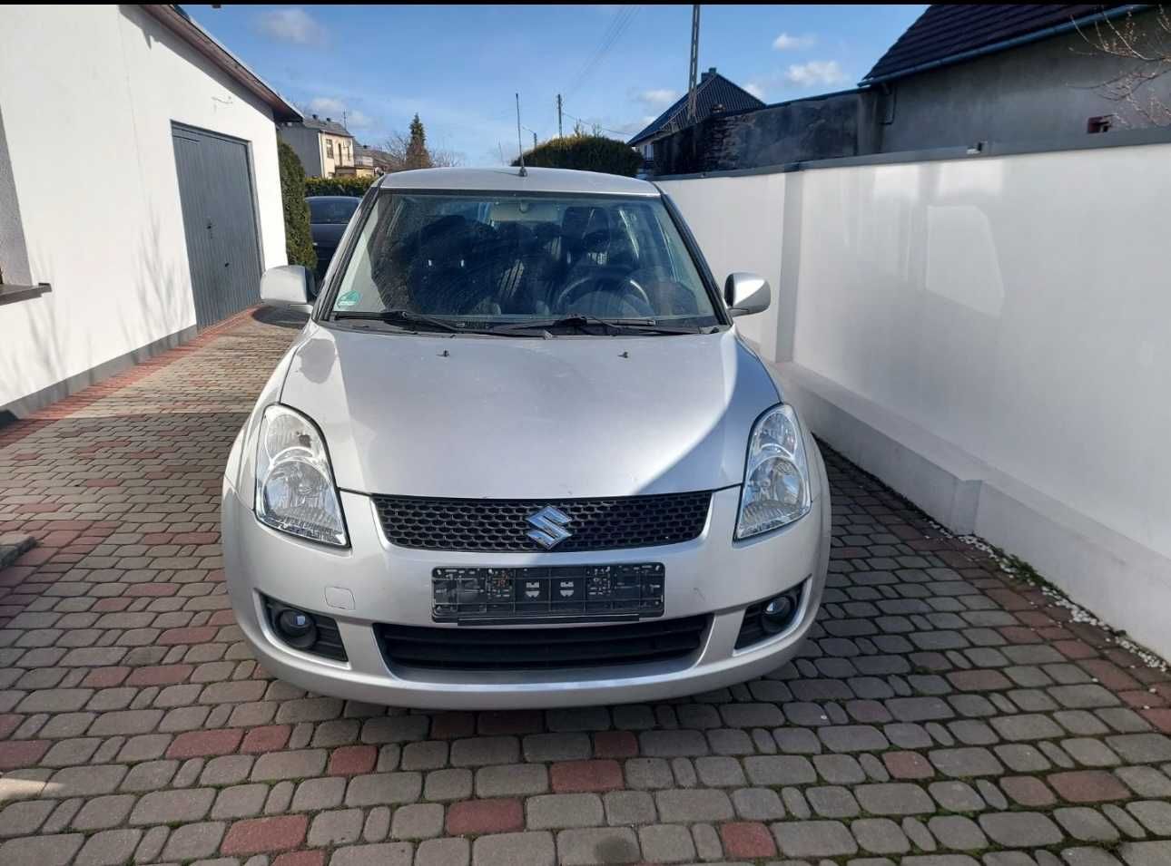 suzuki swift 1.3/5 drzwi/klima/po oplatach