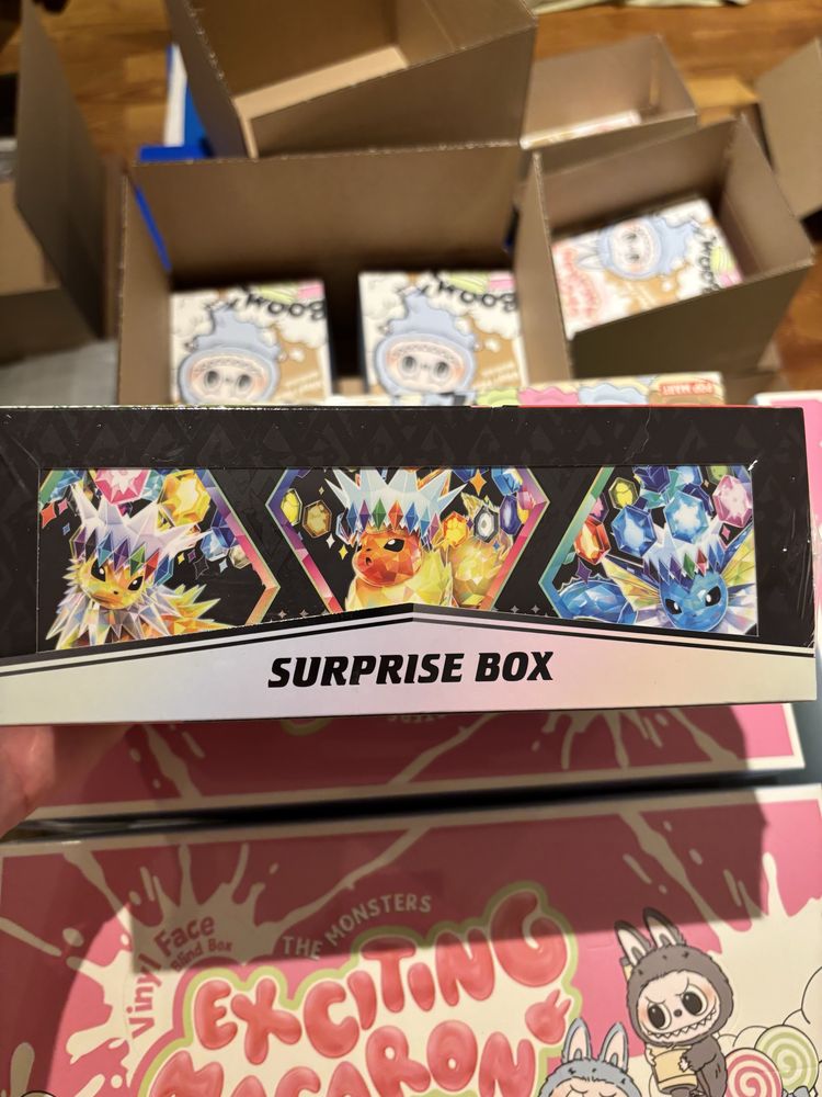 Pokemon prismatic evolutions suprise box