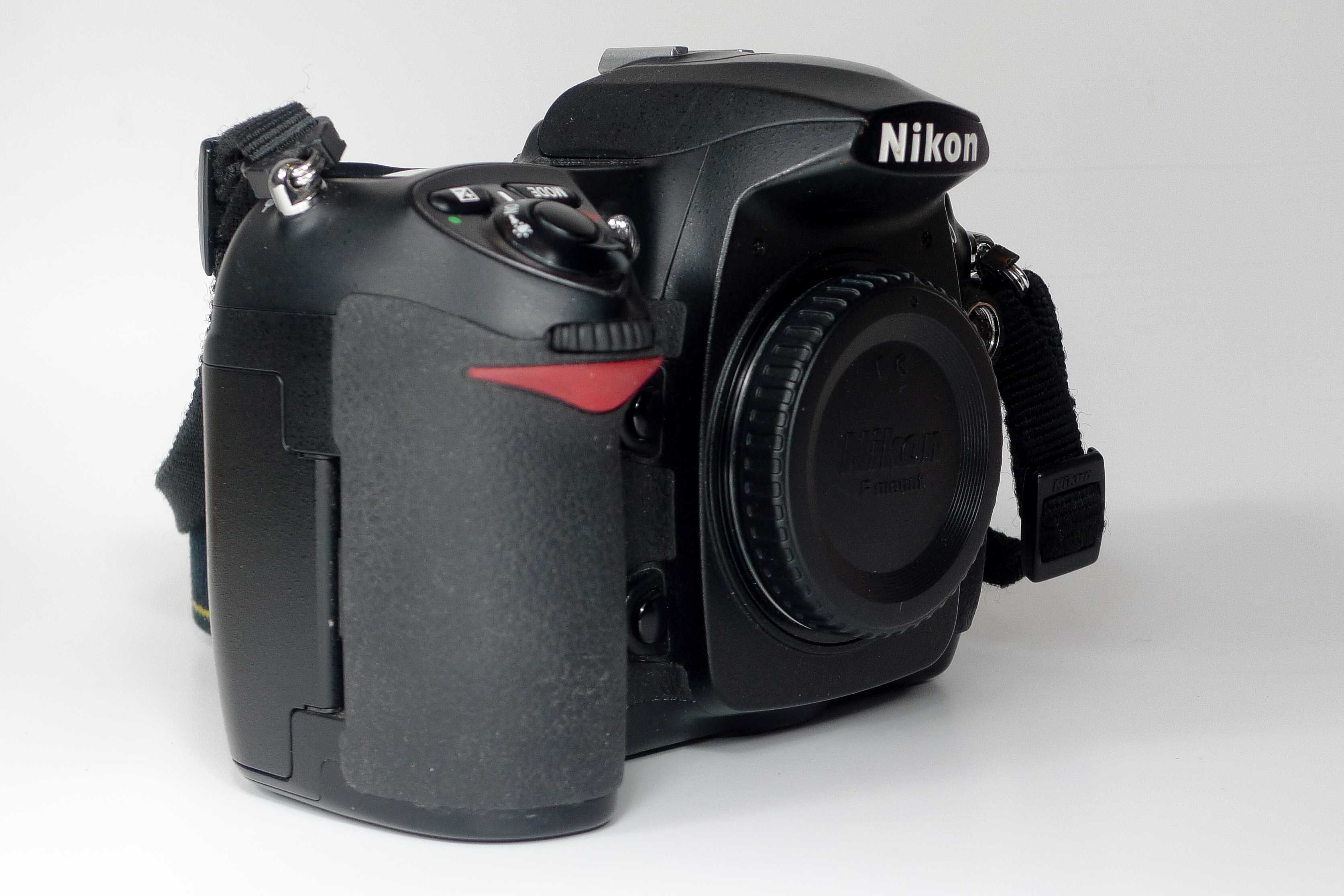 Nikon D200 aparat w dobrym stanie, przebieg 35700 zdjęć