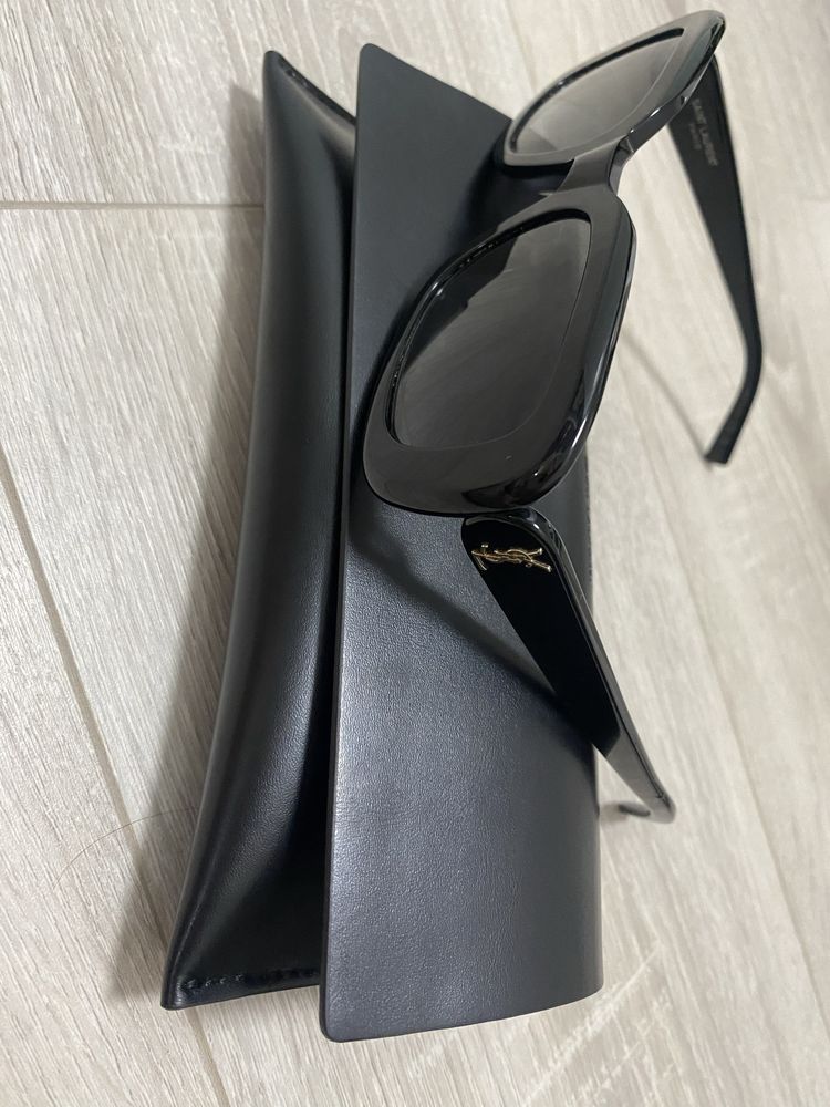 Saint laurent okulary przeciwsloneczne model SL M130