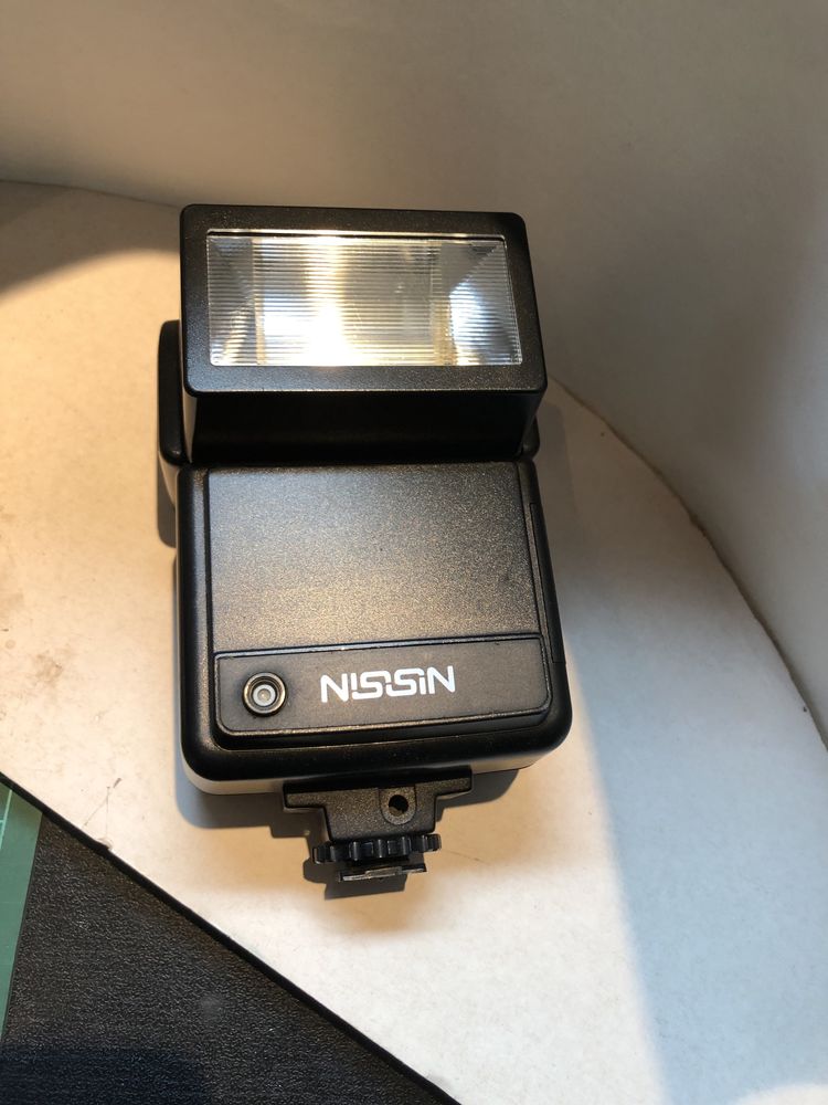 Flash electronico NISSIN Mod 340 T como novo