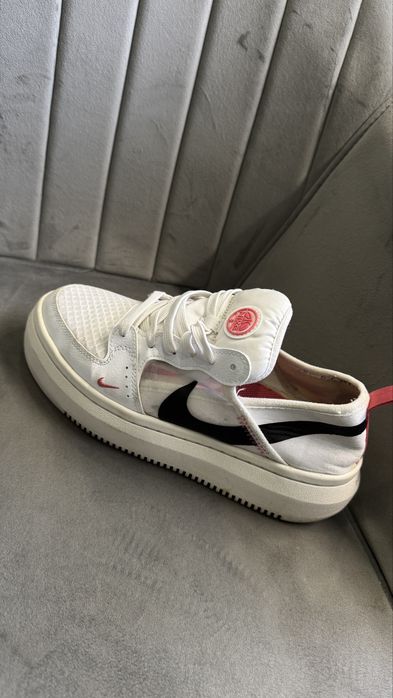 Nike original кеды/кроссовки 38.5 размер US 7.5