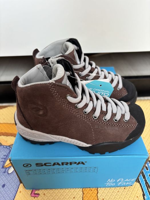 Продам нові черевики фірми Scarpa для хлопчика