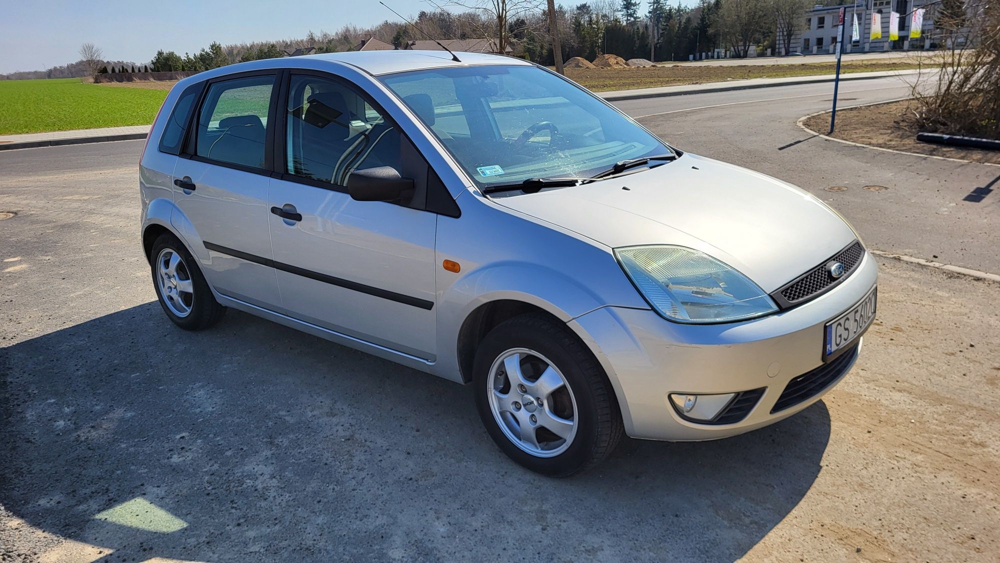 Ford fiesta zadbany 2 komplety kół klima