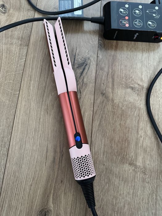 Dyson airstrait оригінал