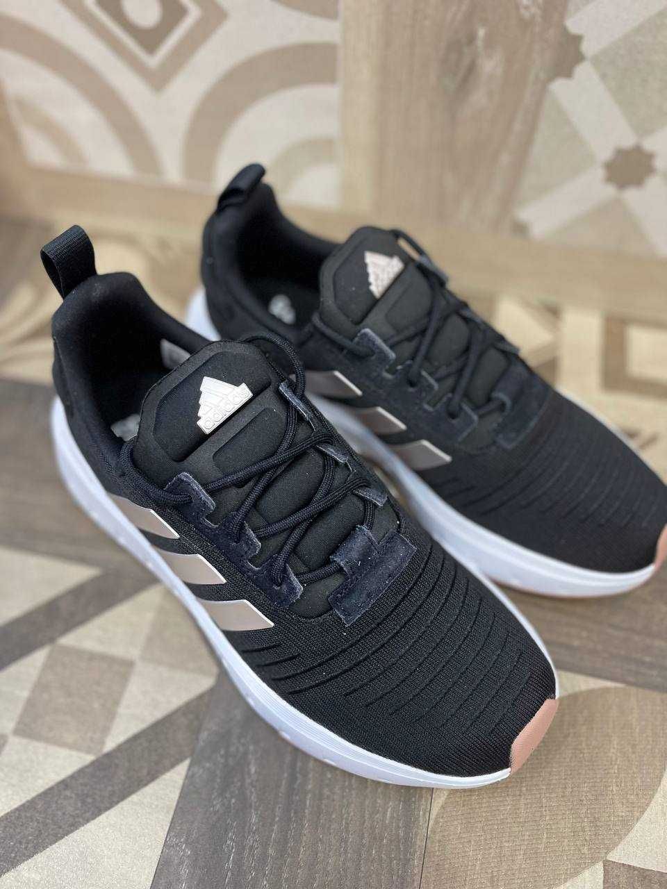 Кросівки Adidas SWIFT RUN 23 W (40)