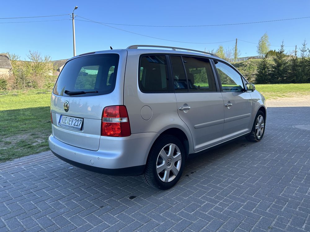 Vw Touran 2.0 TDI !! DSG !!