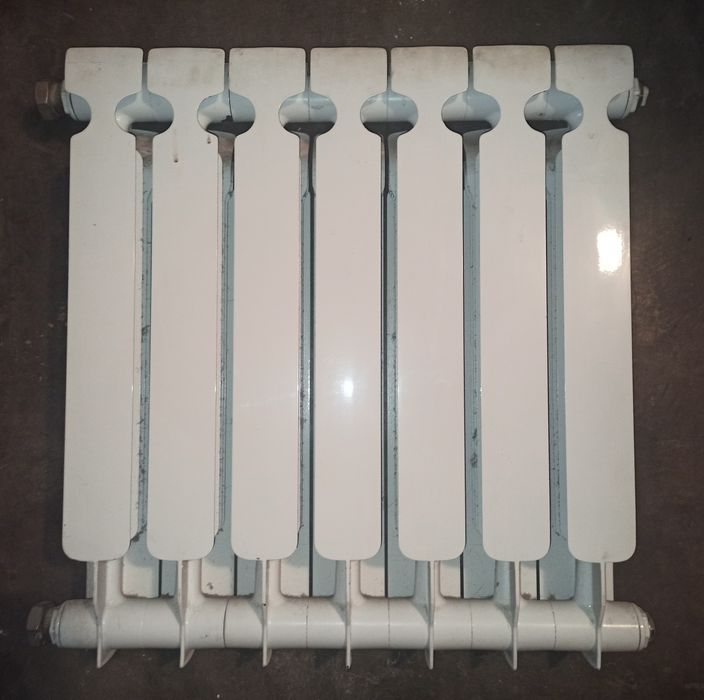 Радіатор опалення біметал 7 секцій