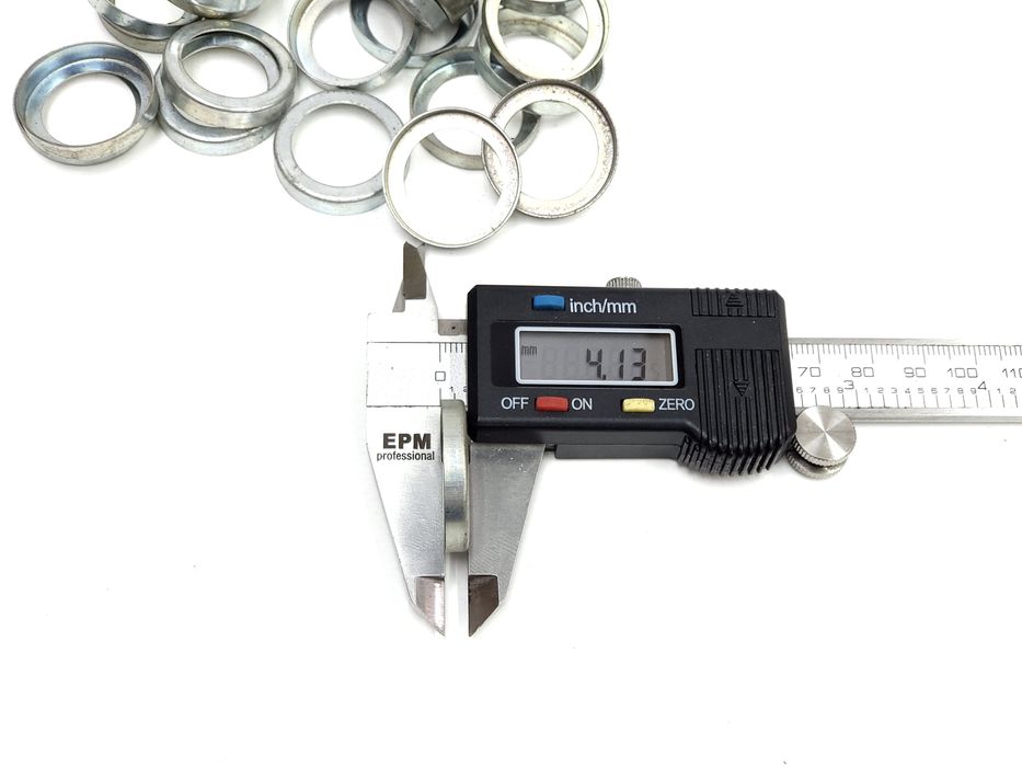 NOWA osłona łożyska piasty Romet Universal Arkus piasty aluminiowej