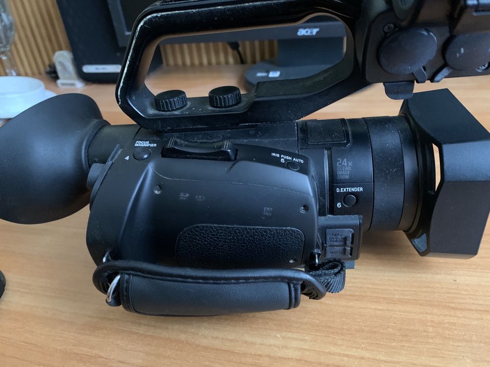 відеокамера Sony PXW-X70