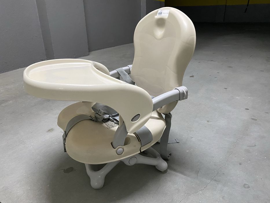 Cadeira elevatoria de alimentaçāo - Bébé