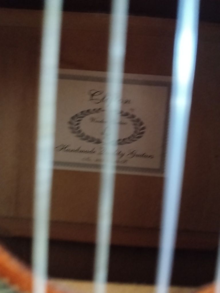 Guitarra em bom estado