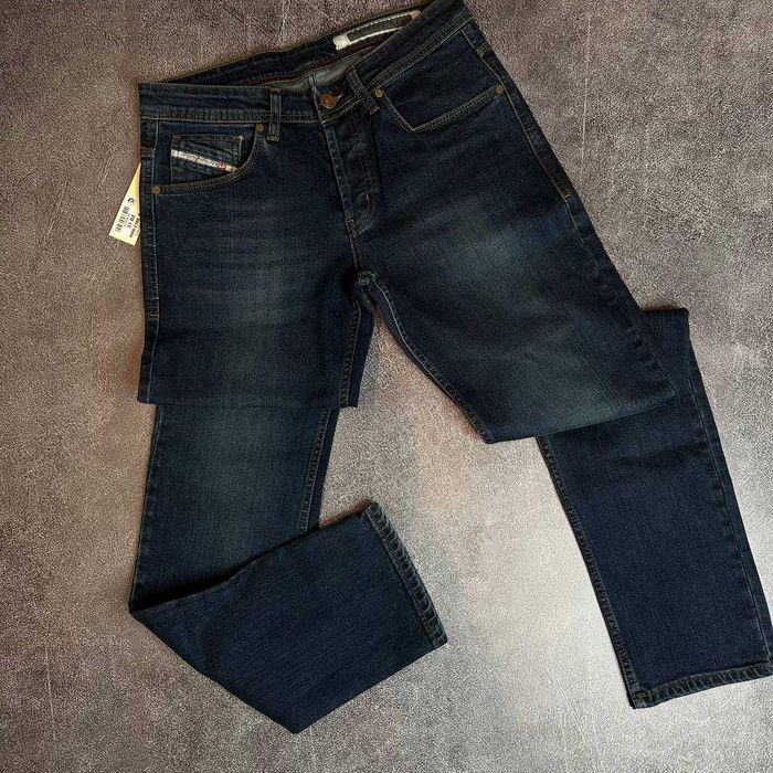 Стильні чоловіч іджинси Diesel(розмір-31)