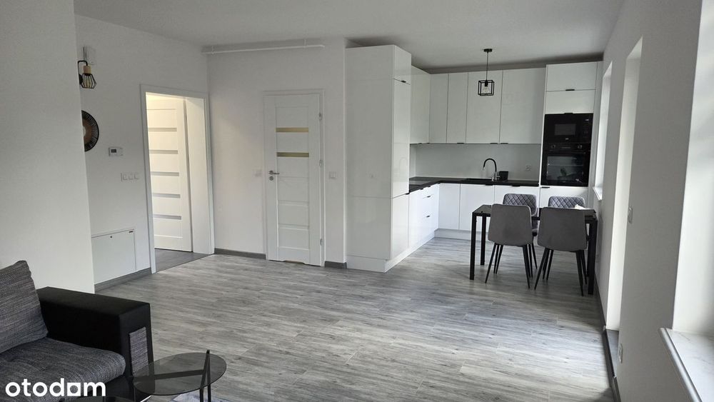 Nowoczene mieszkanie z ogródkiem i parkingiem w 4 lokalowym budynku