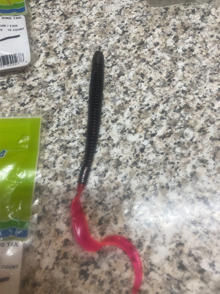 Embalagem de Amostras de pesca marca GENE LAREW mod ring tail