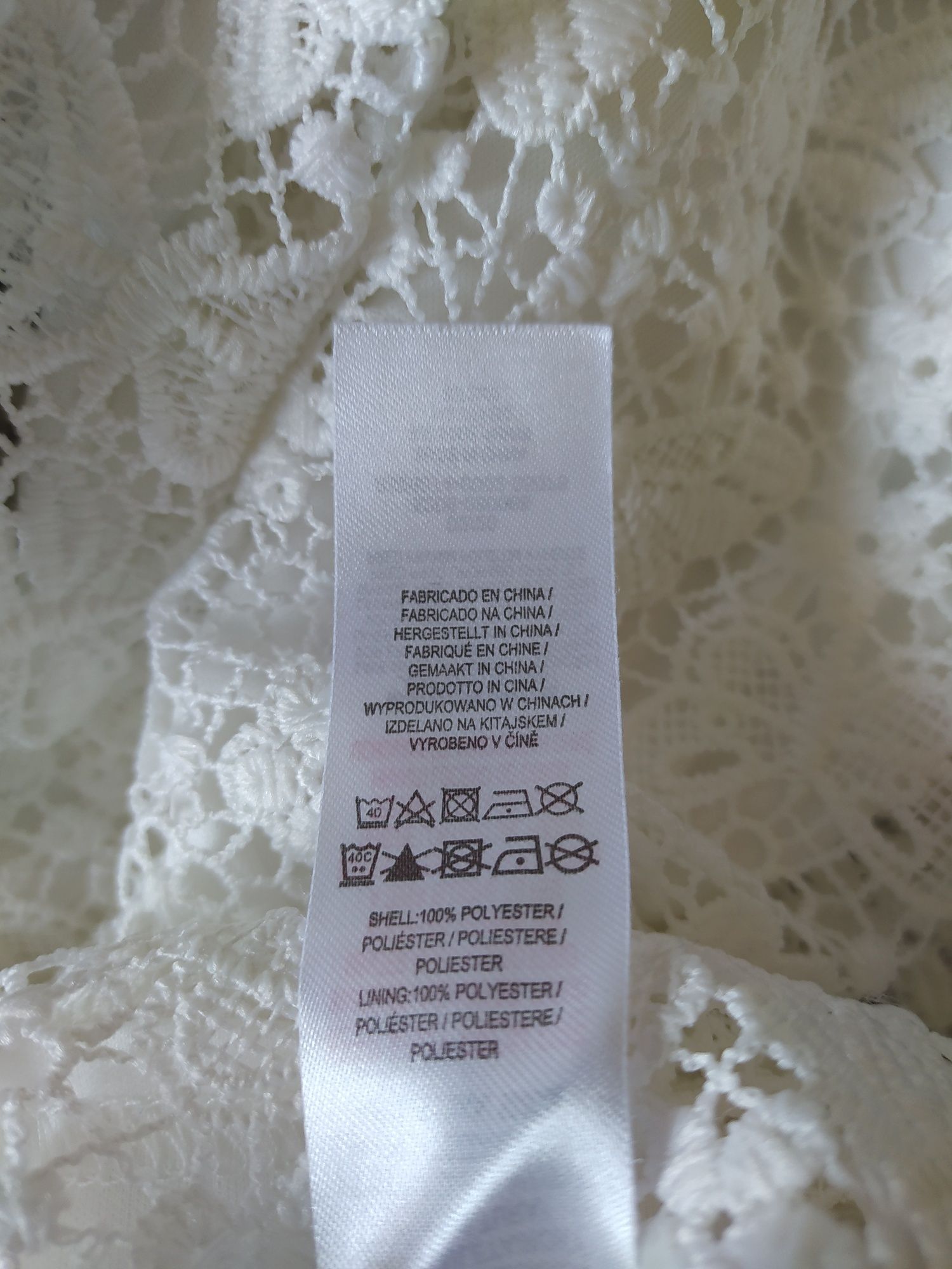 Koronkowa, wizytowa, biała sukienka na podszewce Primark 3-4 lata