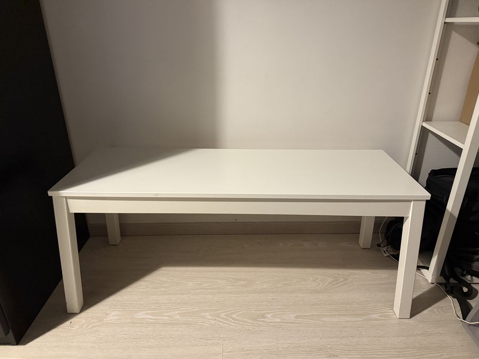 ławkę IKEA Sigurd w idealnym stanie