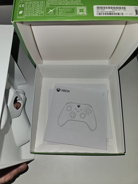 Pad/kontroler xbox series x, kolor zielono-biały