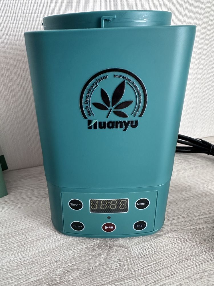 Мультіфункціональний інфузор та декарбоксилятор-для олії та настоянок