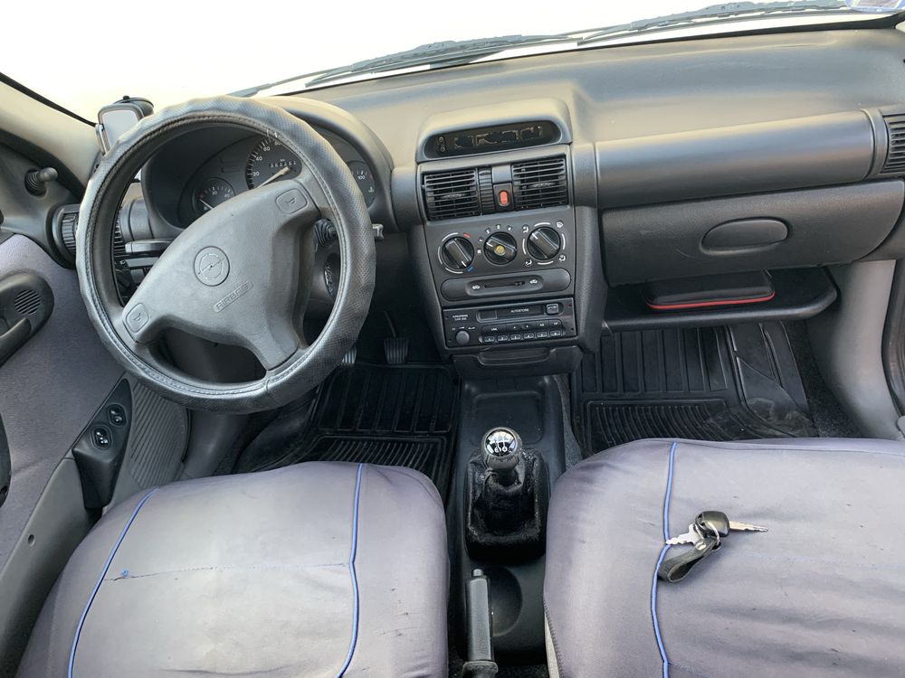 Opel Corsa 1.7 / Motor Isuzu (Diesel / Van)