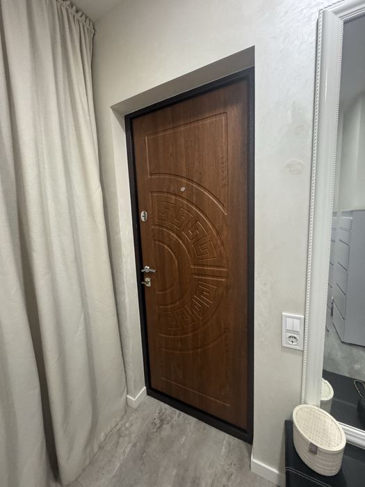 Продам 1 комнатную квартиру на Фрунзенском !Левый берег! Донецкое шосс